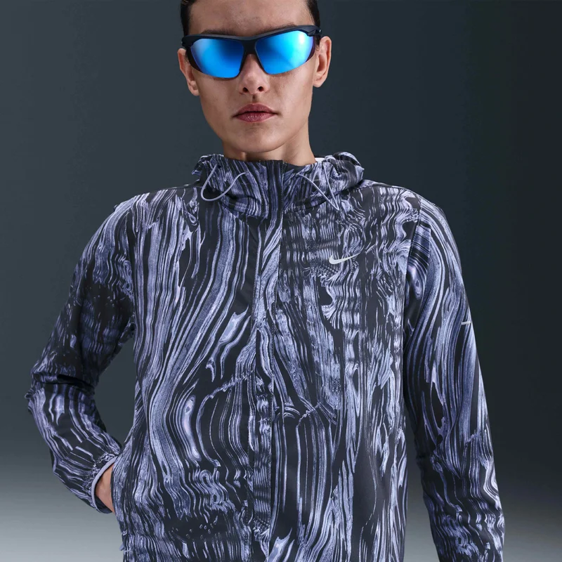 نايكي جاكيت جري نسائي بطبعة سريعة مقاومة للأشعة فوق البنفسجية